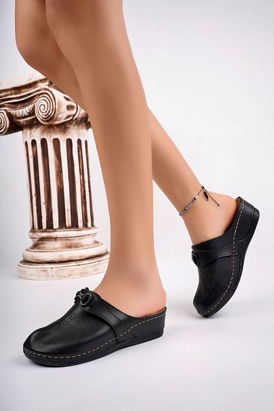 epaavm Orthopedic Sole Closed Front Women's Slippers