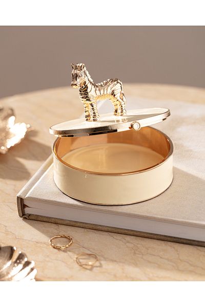 Madame Coco Helaine Box - Stylish and Convenient Design