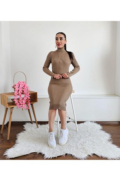 Altı Üstü Butik Πλεκτό φόρεμα με ψηλό μανίκι με κουμπιά