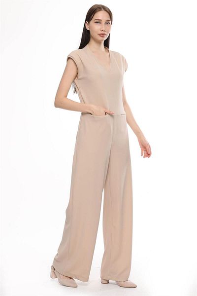 HomeStore Ärmelloser Jumpsuit mit gerüschten Schultern