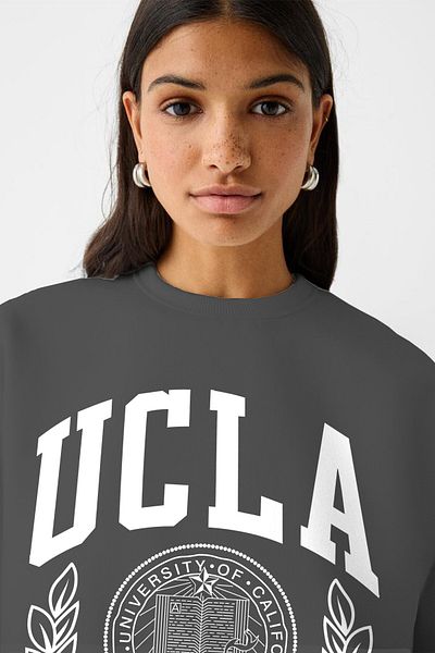 The Champ Clothing Ucla Text Printed Crew Neck Fleece Εσωτερικό Oversize Cut Unisex καπνιστό φούτερ