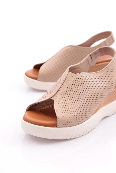 DGN 2521405 Women's Thick Sole Sandals