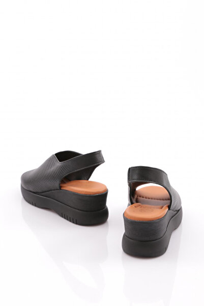 DGN 2521405 Women's Thick Sole Sandals