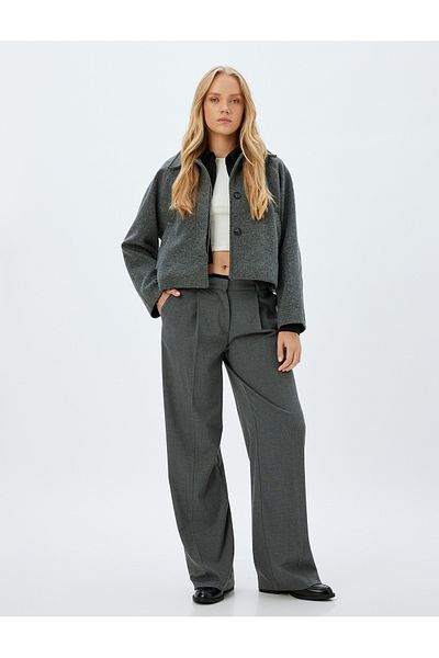 Koton Crop-Jacke aus Kaschmir – mit Knöpfen und Taschen