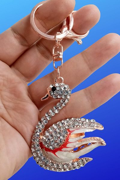 Dünyadan Hediyeler White Red Swan Keychain with Crystal Stones No.1