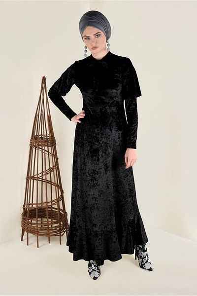 Alvina Velvet Dress - Model 4784