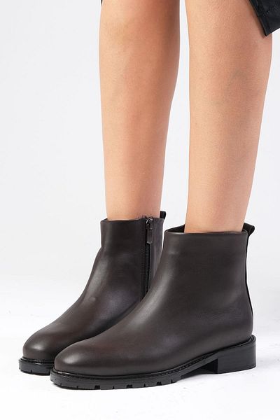 Mio Gusto Adelina Genuine Leather Brown Oval Toe Women's Heelless Boots