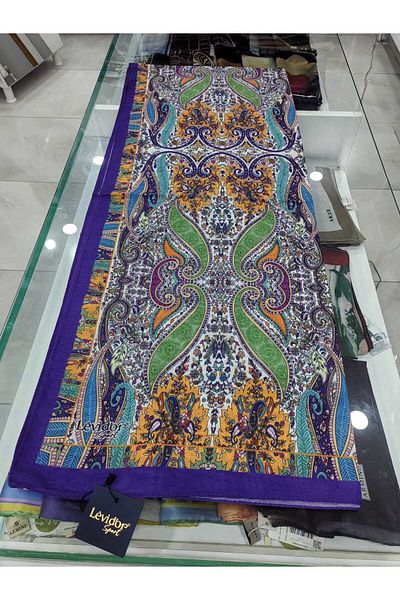 Levidor Sport Ethnic Pattern Shawl