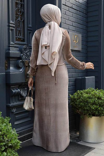 Neva Style فستان حجاب مخملي مطوي من فرو المنك 22751V