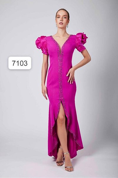 Robes Βραδινό φόρεμα με μανίκια με μαργαριτάρι V λαιμόκοψη - Λεπτομέρεια με σχισμή