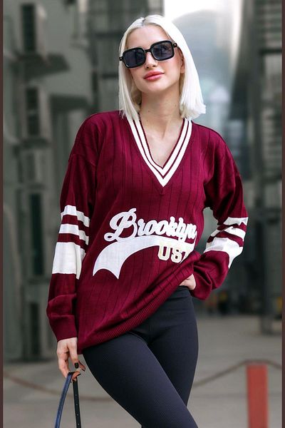 Madmext Burgunderroter bestickter Damenpullover mit V-Ausschnitt MG1279
