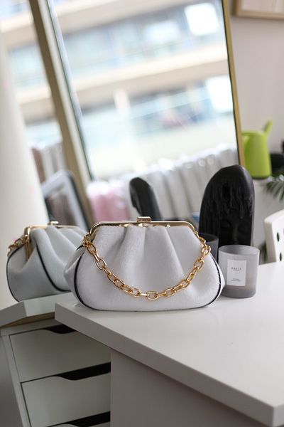 Moom Bag Geantă de damă, albă, de pluș, în formă de lanț