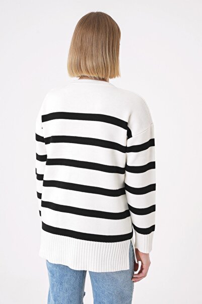CHUBA Women's Crew Neck Textured Comfortable Fit Striped Knitwear Sweater White-Black 25W3002
