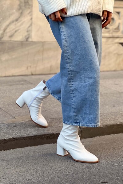 NİŞANTAŞI SHOES Cizme cu toc de damă cu fermoar elastic alb Fuzzy