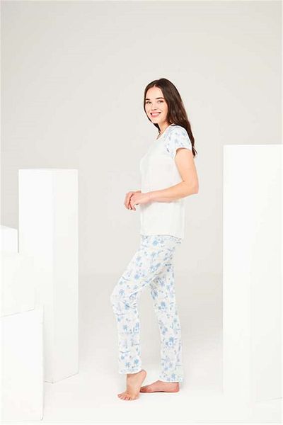 Mod Collection 3676 طقم بيجامة نسائي ذو ياقة دائرية إكرو
