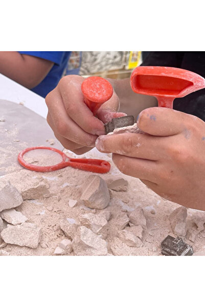 Arkerobox Educational Archaeological Set and 3D Puzzle, Ancient Rome, Colosseum