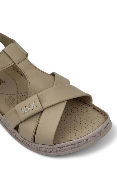 Voyager 9216 Women's Leather Sandals with Saddle