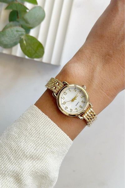 OQQO Rovigo Gold Women's Wristwatch
