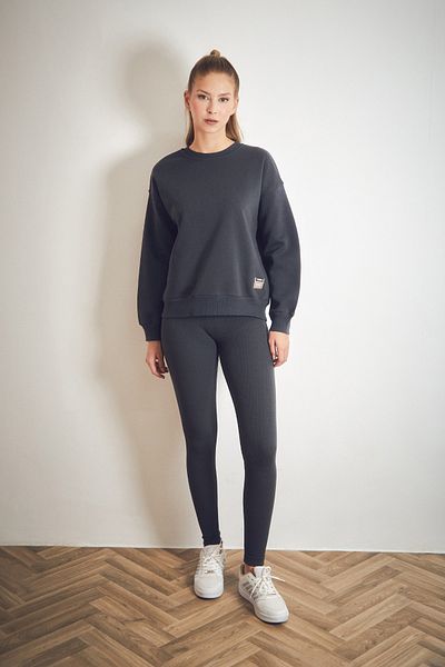 Fulla Moda Hanorac de bază cu gât crew