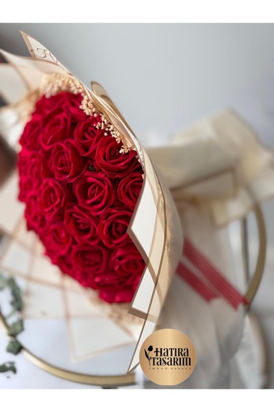 Hatıra Tasarım İmran karaca 41 Adet Kırmızı Gül Krem Kaplama İsteme Çiçeği