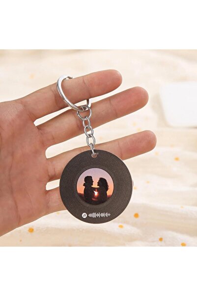 EJOYA Kişiye Özel Plak Görünümlü Spotify Barkodlu Ve Fotoğraflı Anahtarlık 114078