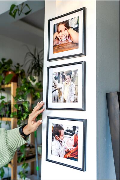 Clicksy Kişiye Özel 3'lü Duvara Yapıştırılabilir Dekoratif Kare Siyah Renk Fotoğraf Çerçeve Seti