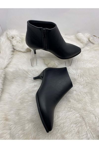 ÇİĞDEM KUNDURA Cizme de damă cu toc subțire din piele Black Crocus - B14