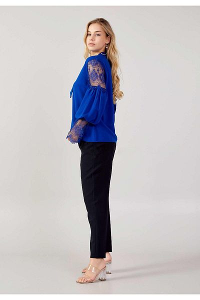 MİSS DİAMOND Blue Blouse with Flounce Sleeves and Lace Detail