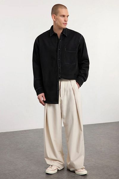 Trendyol Collection Черна стандартна риза с контрастни шевове и детайли Tmnaw25Go00027
