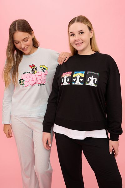 Trendyol Collection Powerpuff Girls kék kötött pizsama szett - 100% pamut THMAW25PT00157