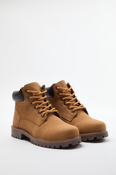 TRENDYOL SHOES Férfi lapos fűzős tevecsizma - Takaw25bo00042