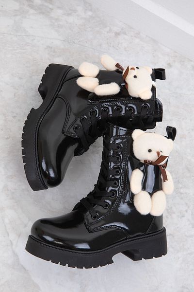 SOHO Schwarze Kinderstiefel aus Lackleder – Modell 1986
