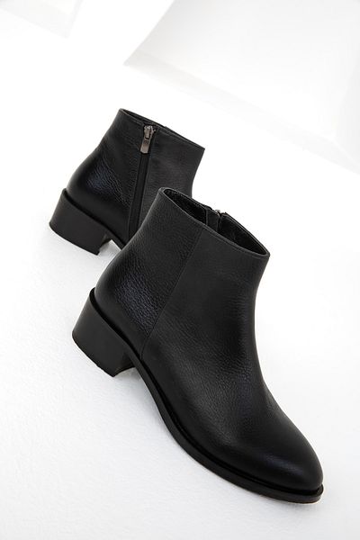 SOHO Genuine Leather Women's Black Boots - 19556