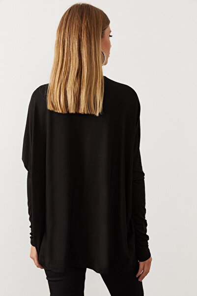 Cool & Modest Bluză neagră cu mânecă liliac pescar MEY1049