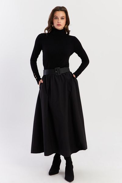 Modest black skirt clearance