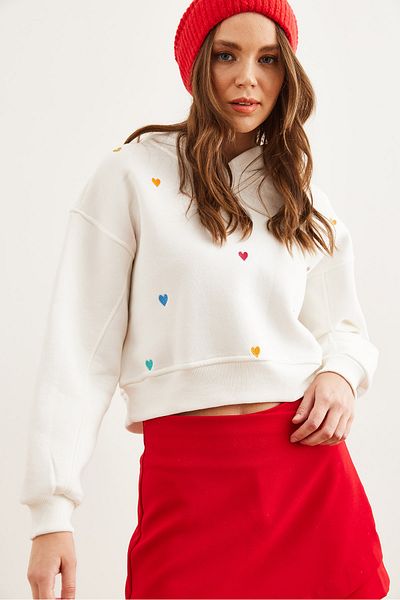 Olalook Weißes, mit Herz besticktes Kapuzen-Crop-Sweatshirt - SWT- 19000681