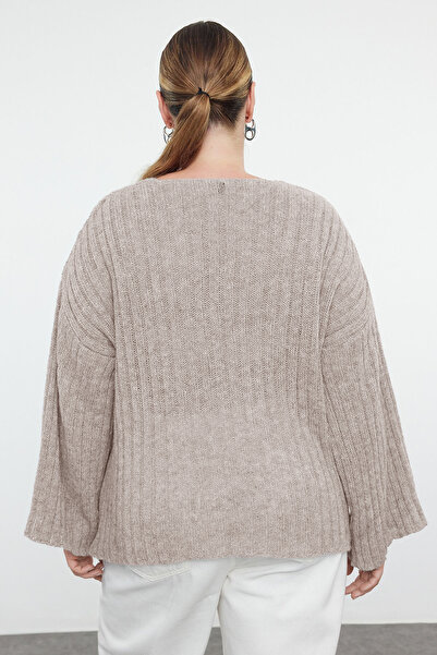 Trendyol Curve Stone V-Neck Ribbed Wide Fit Slim Knitwear Sweater Tbbaw25An00023