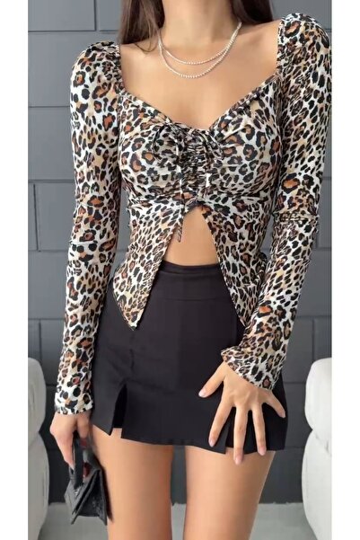 Fav Style Γυναικεία μακρυμάνικη μπλούζα με λαιμόκοψη καρδιές μπροστινή μαζεμένη λεοπάρ στάμπα καφέ