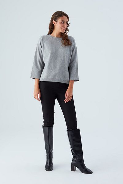 Peraluna Nell Pullover - Pulover de damă, cu mâneci 3/4, tricotaje gri, cu fantă laterală