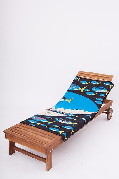 Peraluna Husă de plajă din bumbac jacquard Hungry Shark - Blue Multi