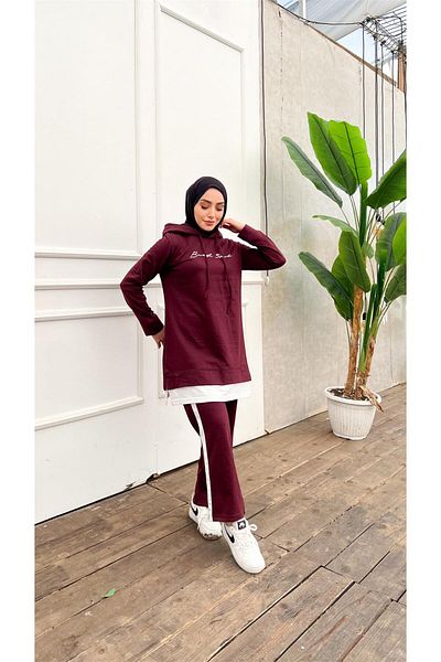 Bwest Hooded Text Printed Short Sweat Pants and Hijab Tracksuit Set - 03080.020