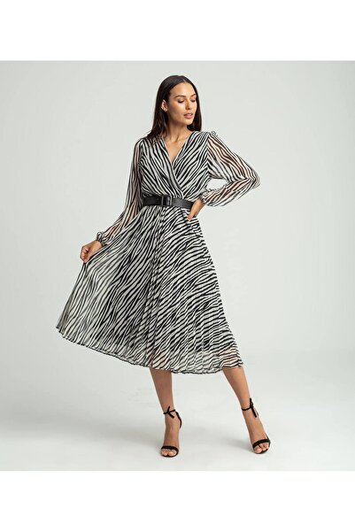 Butik Şenel Ασπρόμαυρο φόρεμα σιφόν με διπλό στήθος