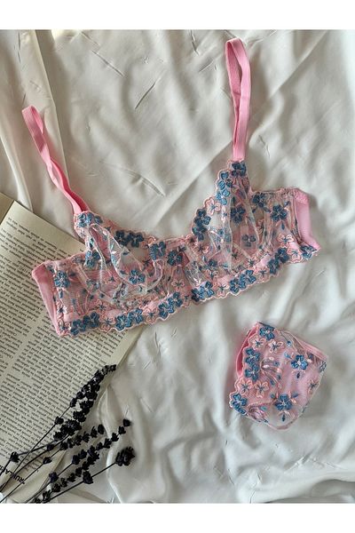 İNKO İÇ GİYİM Set de sutien din tul cu sârmă florală (tanga sutien)