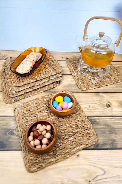 AVANTAGE HOME Runa - 4 Pieces Decorative Natural Handmade 100% Knitted Wicker Square Trivet 20 Cm, Pot Mat Fireproof