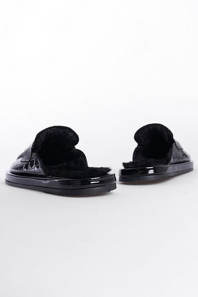 Capone Outfitters Damen-Hausschuhe mit geschlossener Zehenpartie und pelziger Innenseite