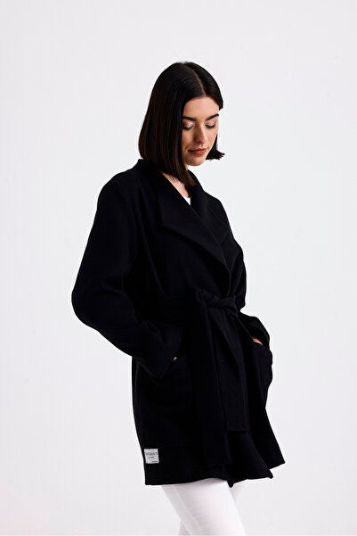 Tangül&Ali'S Moda Evi Yumuşak Dokulu Siyah Kaban