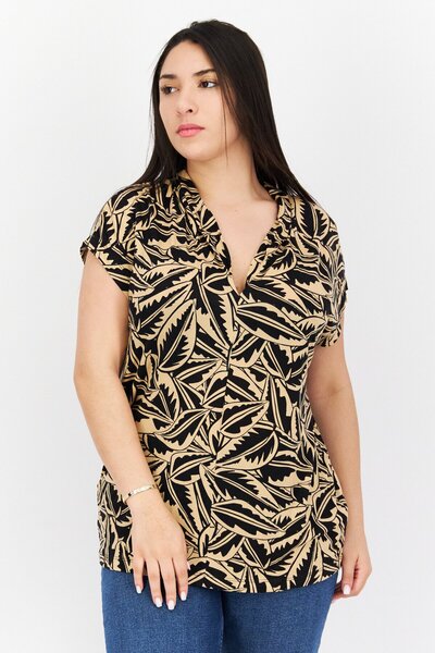 Tchibo بلوزة نسائية مطبوعة بالكامل بأكمام قصيرة ورقبة على شكل حرف V، باللون الأسود