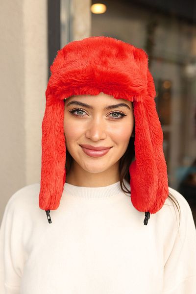 REMSA Red Plush Beret Hat - with Snap Fasteners and Fur, Rkş-03