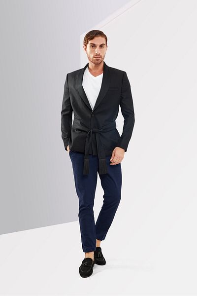 The Kooples بليزر رجالي كاجوال من قماش الجاكار بقصّة عادية، أسود