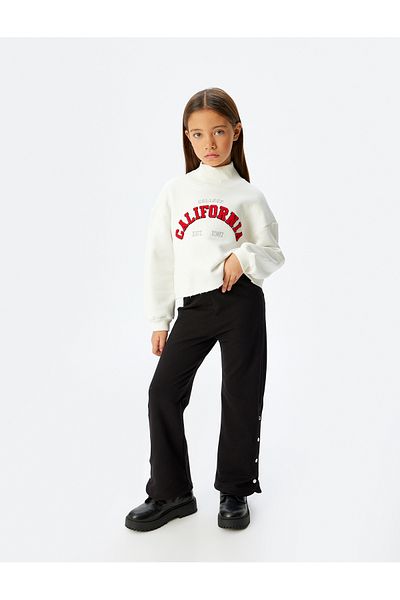 Koton Oversize mikina Crop College - stojáček a zvýšený design